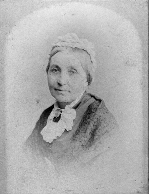 resized_redvelvet_p35E=Mrs. Ruytie.jpg